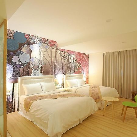 Top Bay B&B Donggang Bagian luar foto