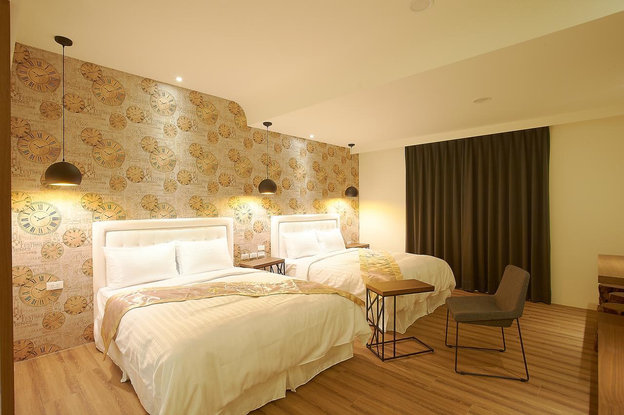 Top Bay B&B Donggang Bagian luar foto