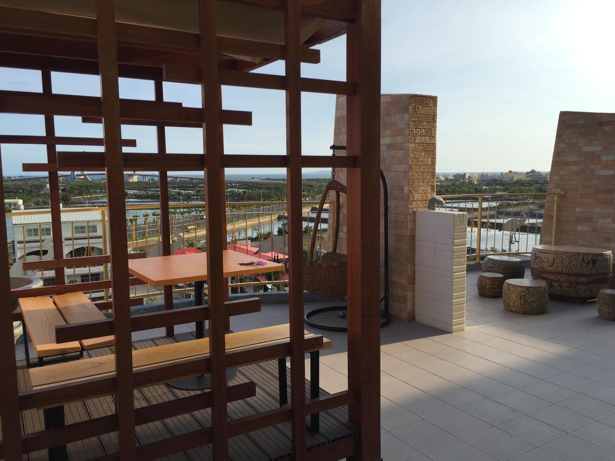 Top Bay B&B Donggang Bagian luar foto