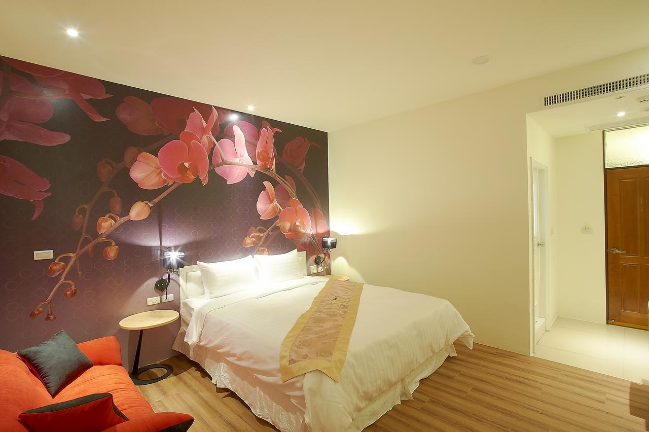 Top Bay B&B Donggang Bagian luar foto
