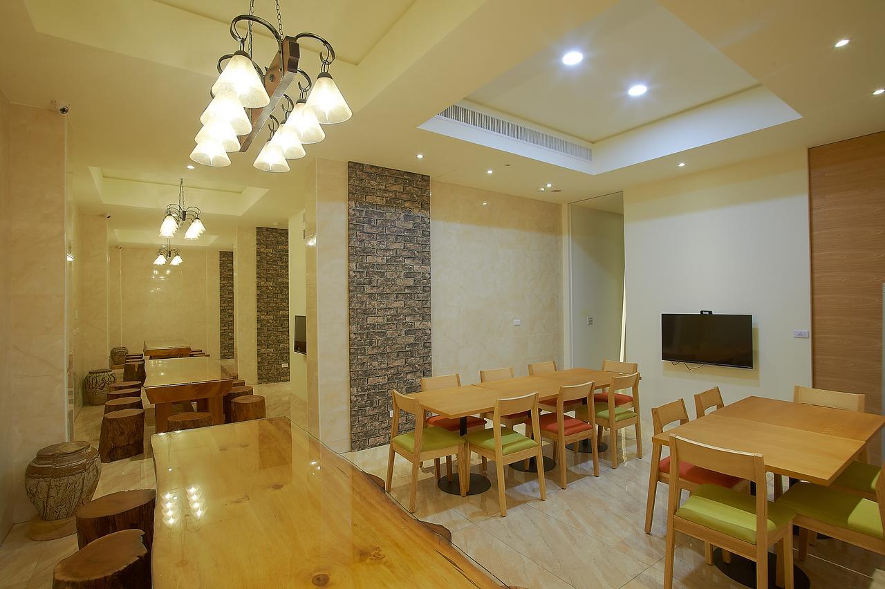 Top Bay B&B Donggang Bagian luar foto